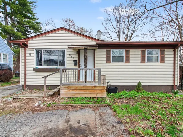 258 Voorheis St, Pontiac, MI 48341