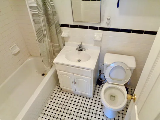 Rented by Corcoran | media 27