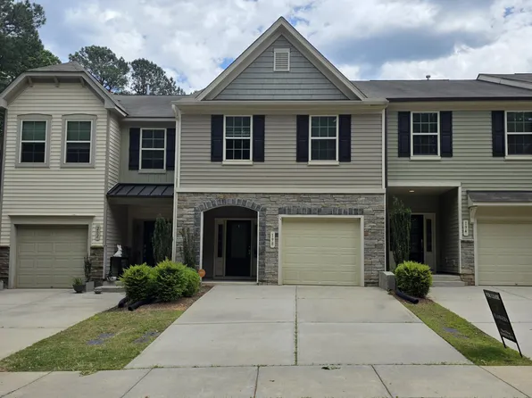 198 River Dell Townes Ave, Clayton, NC 27527