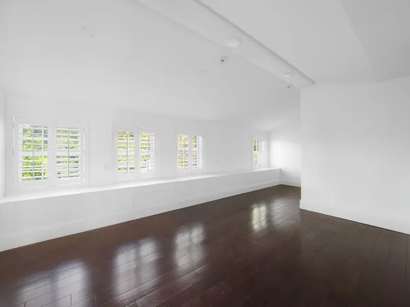 3061 Scenic Place image 20 of 40