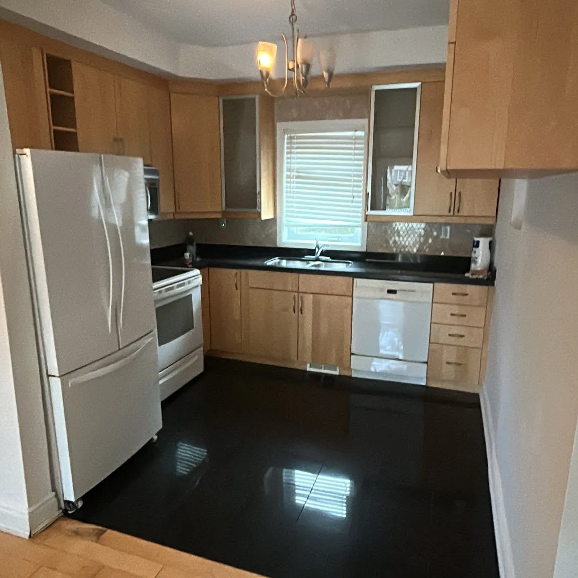 2 bed, $2,650 — Photo 3