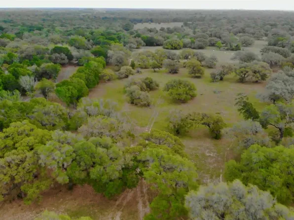 0 Fm 530, Hallettsville, TX 77964