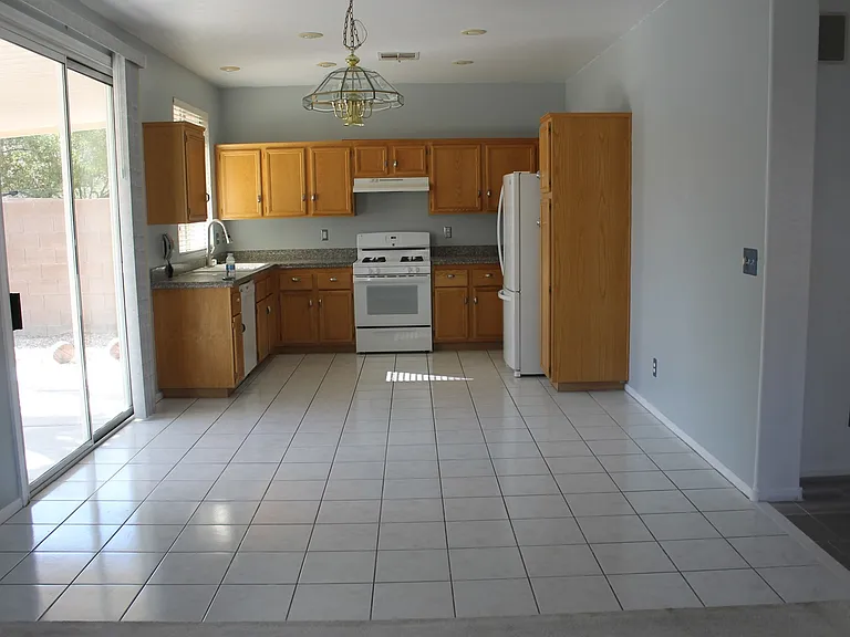 9895 Oriole Crest Ct — Photo 6