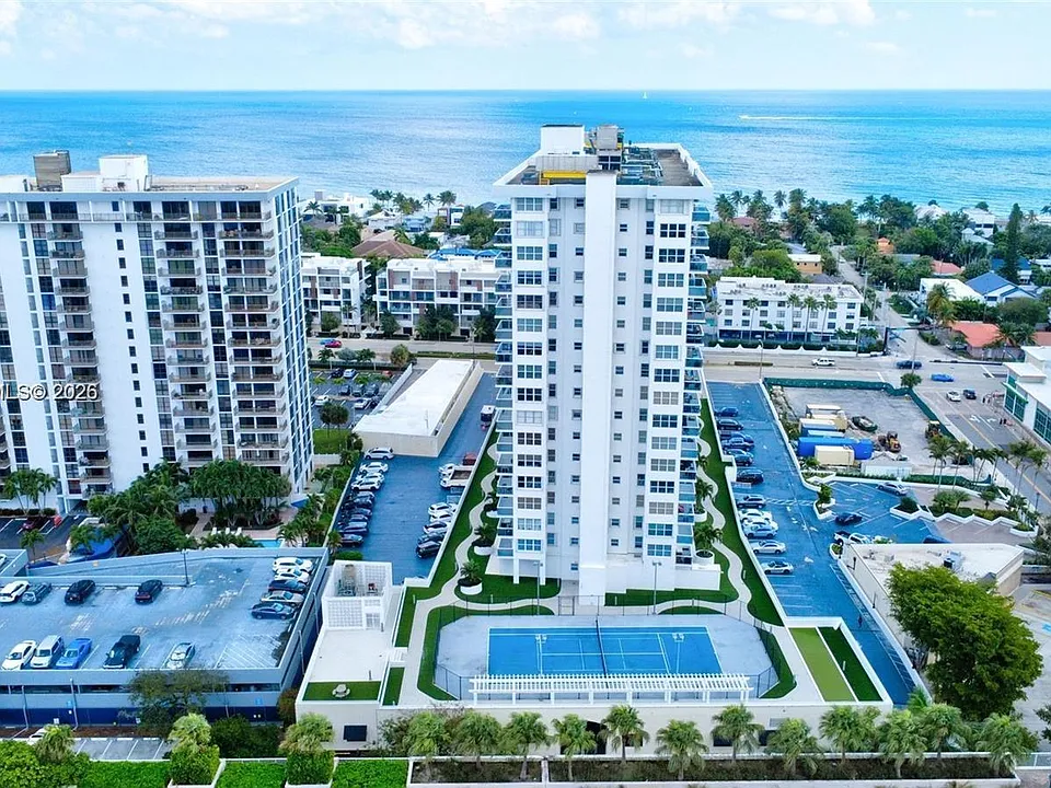 3015 N Ocean Blvd #3J