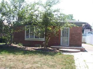 13459 Rose St, Gibraltar, MI 48173