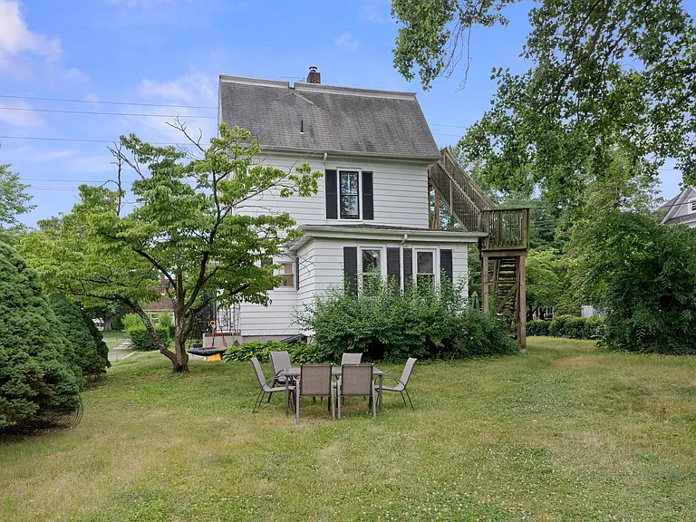 519 Kings Hwy — Photo 24