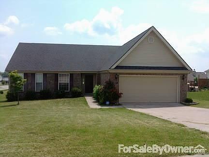 3rd image of 404 Worthington Pl