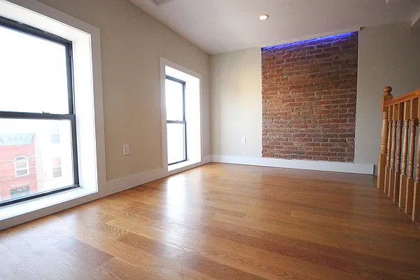 Rented by Nooklyn NYC LLC | media 27