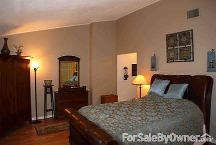 Master bedroom(17x14) : vaulted ceiling, large windows, 2 closets + walk in, attic storage, Master B