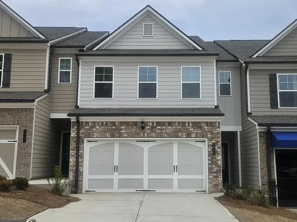 5651 Chickory Dr, Flowery Branch, GA 30542
