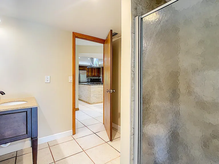 4932 Hidden Oaks Trl — Photo 5