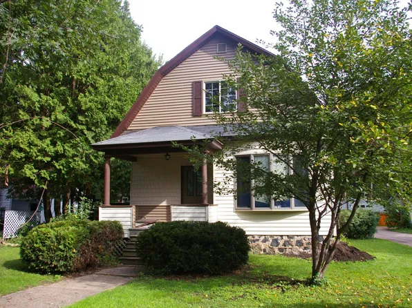 613 W Eagle St, Shawano, WI 54166