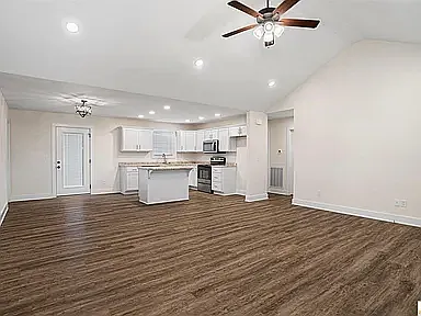 452 Glenview Dr — Photo 7