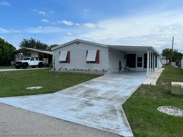 206 S Camphor Loop, Avon Park, FL 33825
