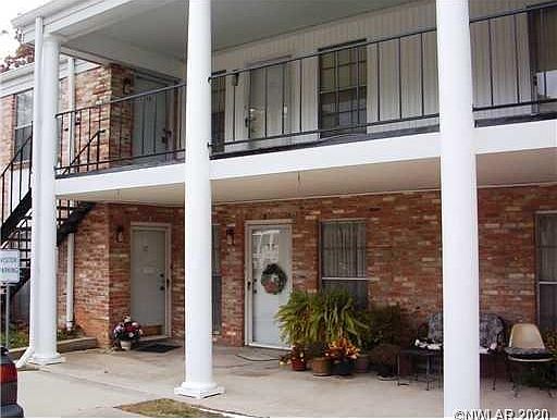 1st image of 3820 Fairfield Ave Unit 38