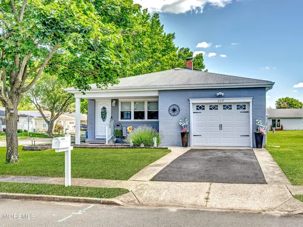 209 Bonaire Drive, Toms River, NJ 08757