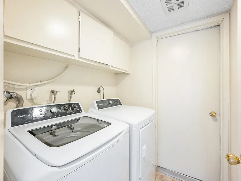 8936 Libra Dr — Photo 42