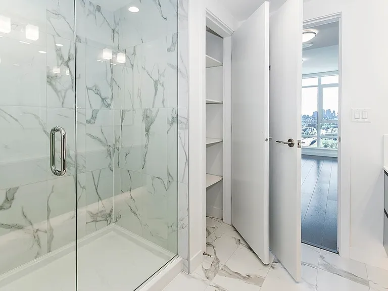 2085 Skyline Ct #2407 — Photo 15