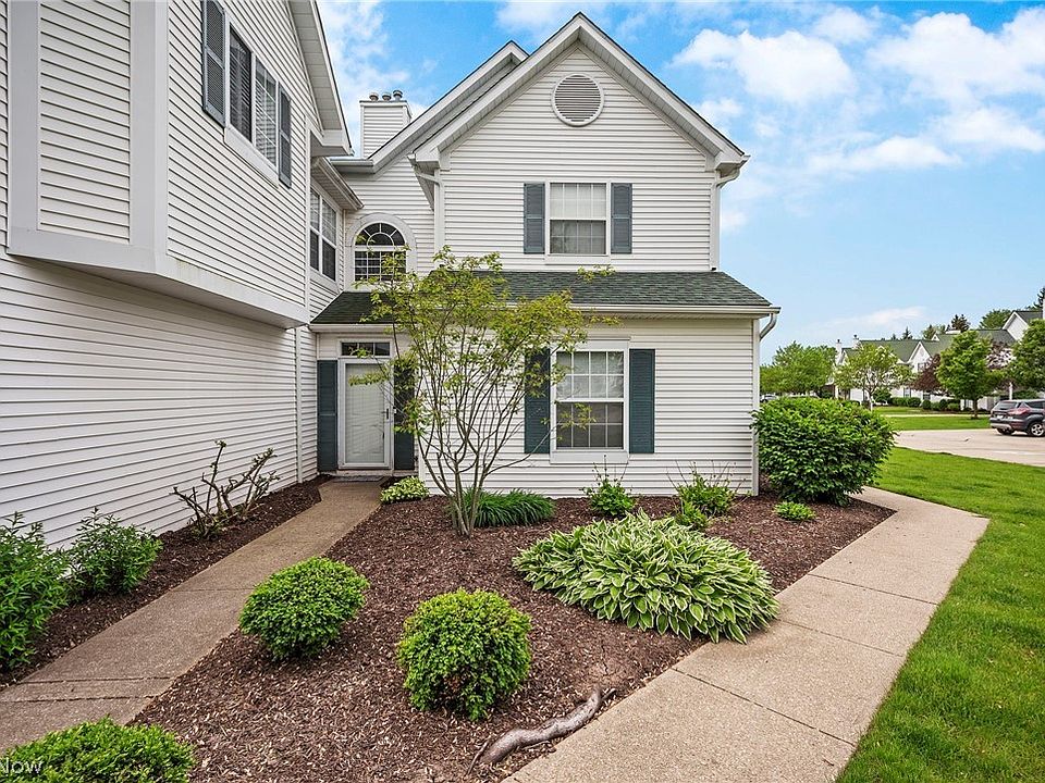 1st image of 193 Vista Cir #42B