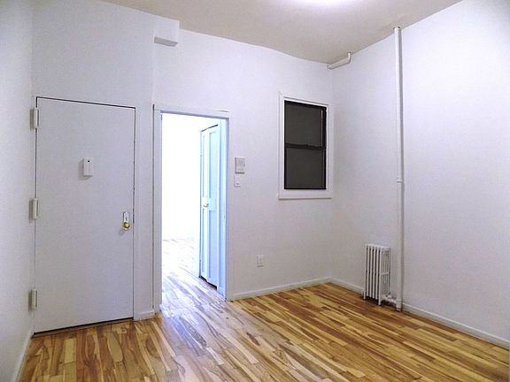 5th image of 333 Vernon Ave APT 1L