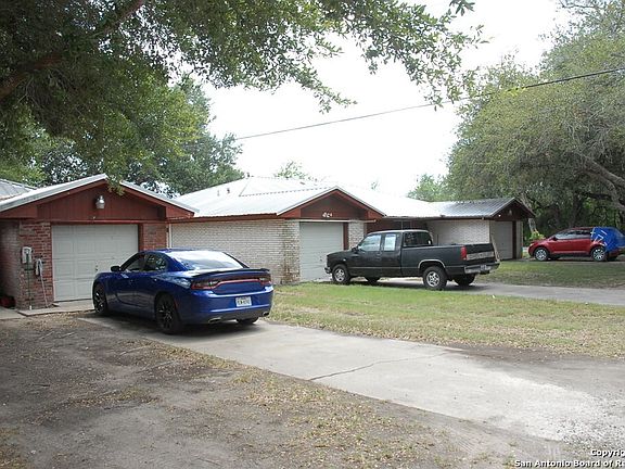 5th image of 2210 Jones Rd.