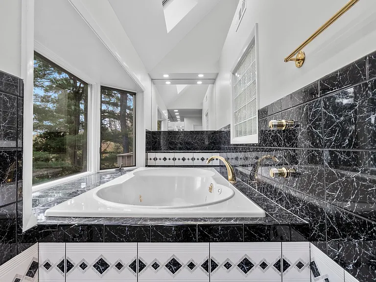 25 Hillside Dr — Photo 30