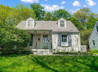 586 Blenheim Rd, Columbus, OH 43214