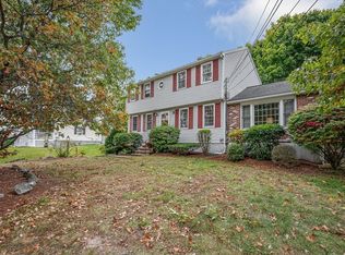 11 Brox Rd, Dracut, MA 01826