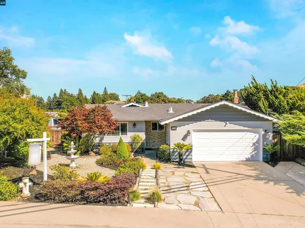 2498 Wright Ave, Pinole, CA 94564