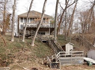 27291 Hayne Rd, Lawton, MI 49065