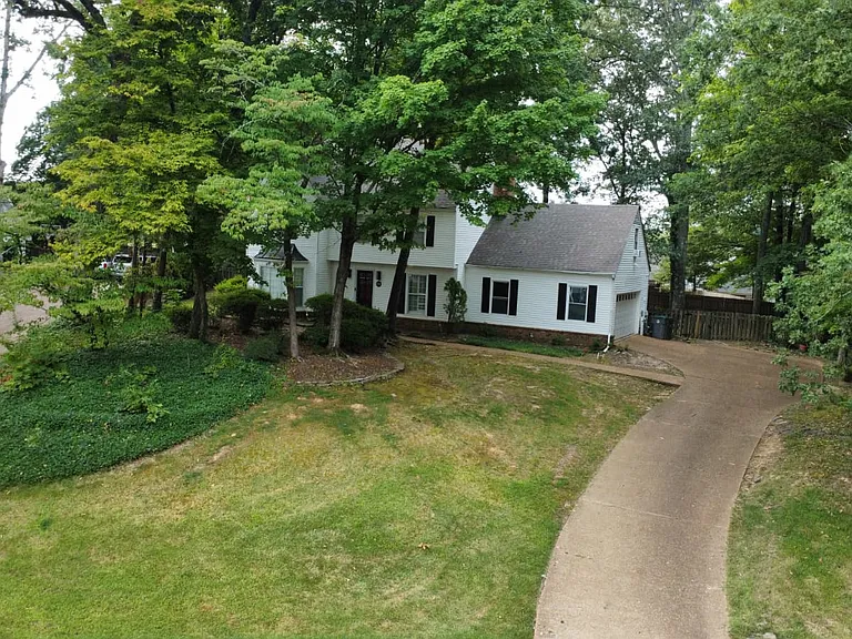 2509 Friars Pl — Photo 4