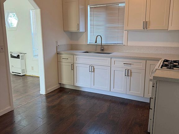 4th image of 808 El Tejon Ave APT B