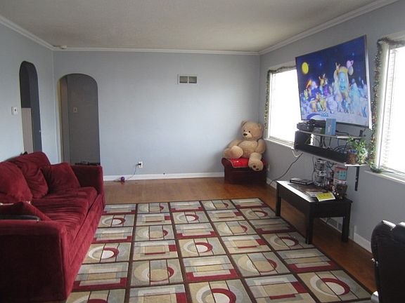 2nd image of 408 Goshen Ave