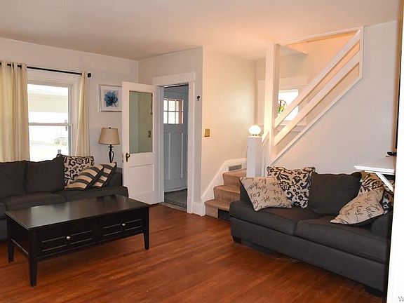 3rd image of 282 Saranac Ave