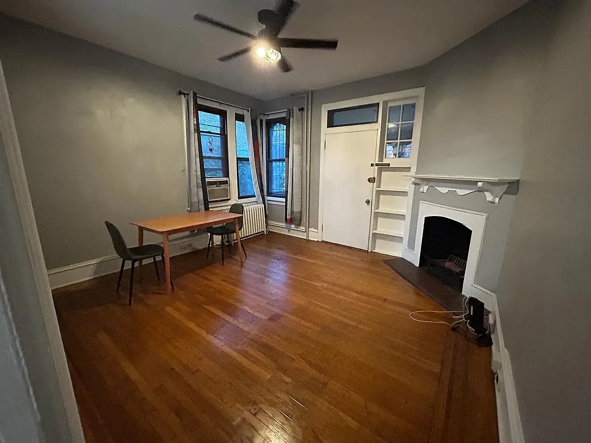 Building Photo - 3308 Hamilton St #4