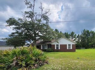 20 W Kenny Dr, Hinesville, GA 31313