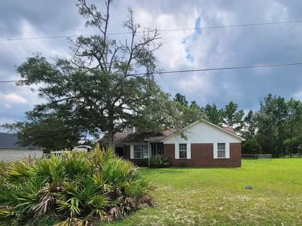 20 W Kenny Dr, Hinesville, GA 31313