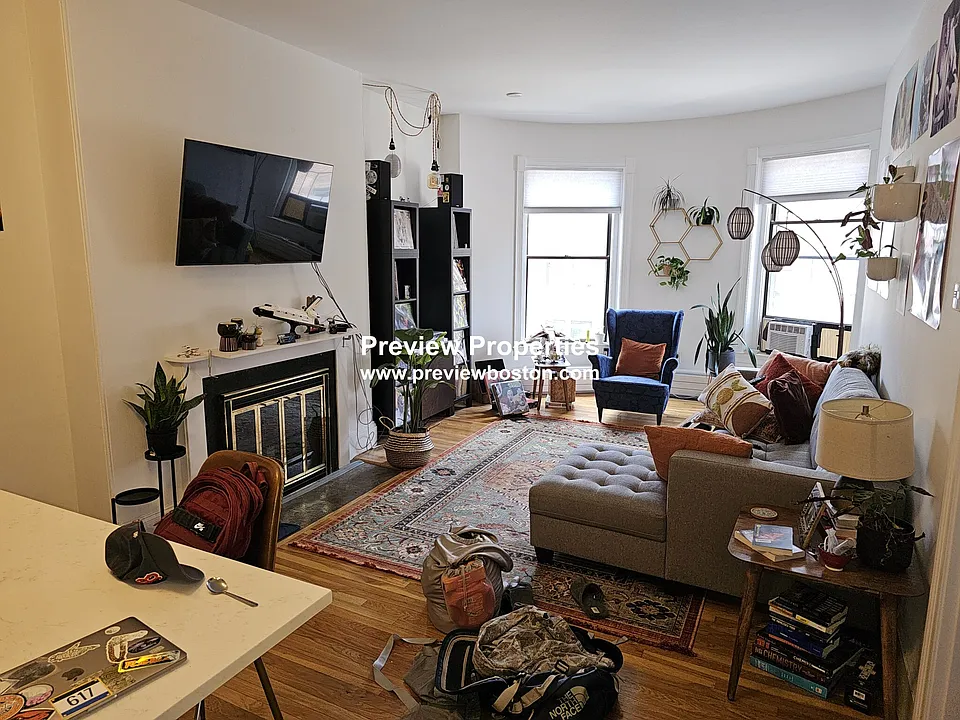922 Beacon St #23P