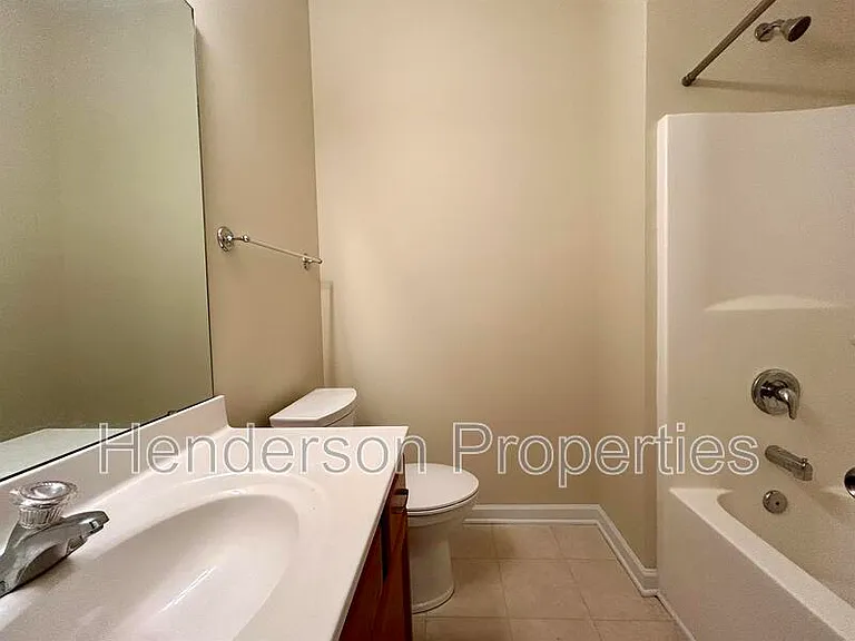 125 Charterhouse Ln — Photo 18