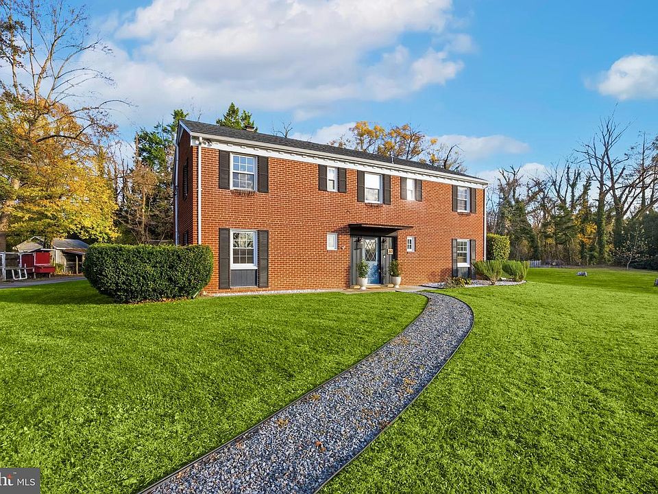 1st image of 30 Highland Dr
