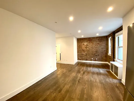 Rented by Douglas Elliman | media 3