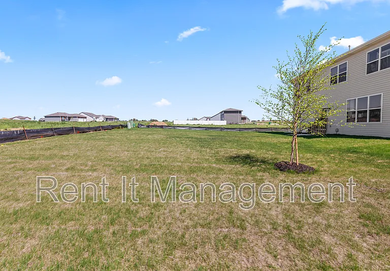 6910 Stony Point Dr — Photo 30