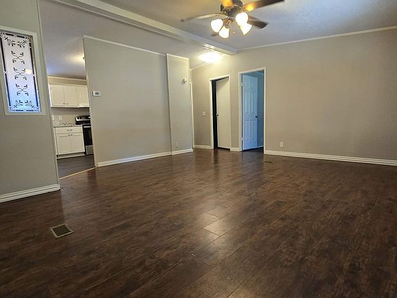 3rd image of 25051 Twin Oaks Dr