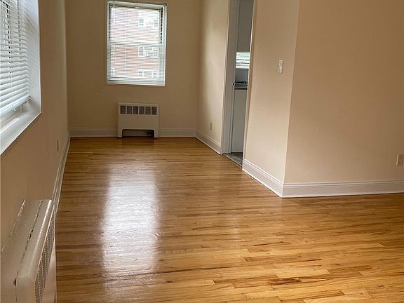 5th image of 11 Schenck Ave APT 2B