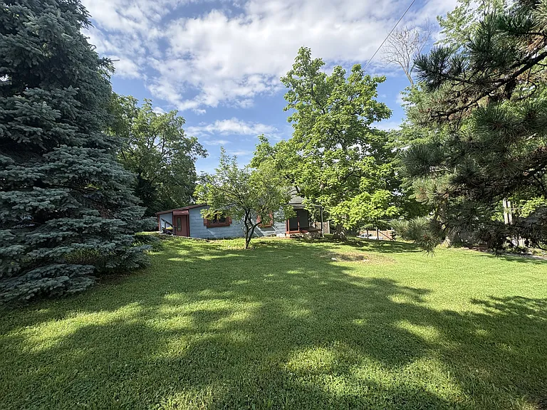 3270 Bell St — Photo 9