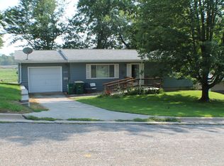 1009 5th St, Corning, IA 50841