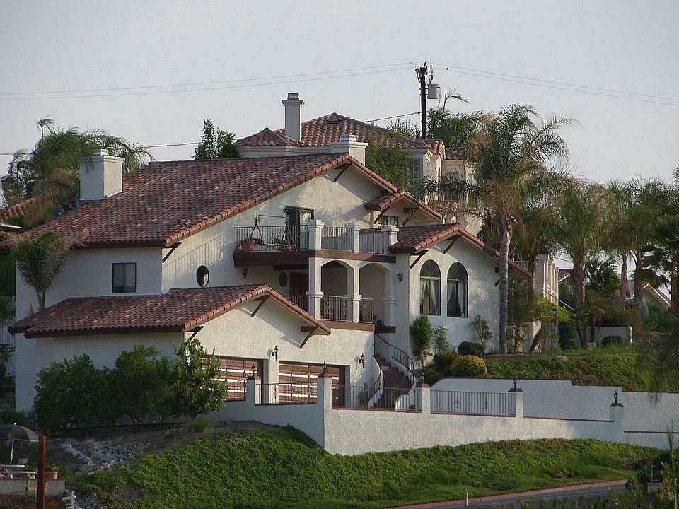 TROPICANA OVER1/4 ACRE LOT