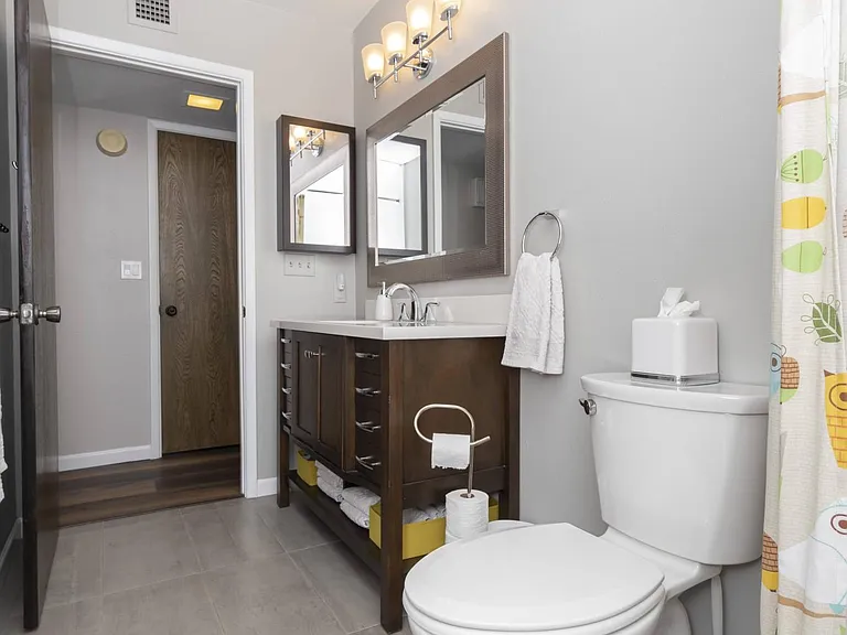 105 Sycamore St — Photo 10