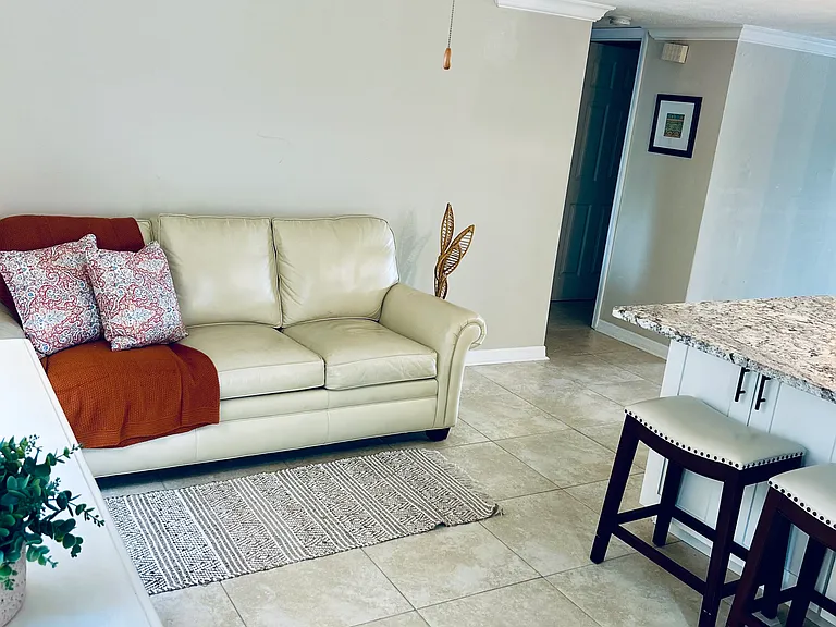 408 Tudor Dr #1C — Photo 7
