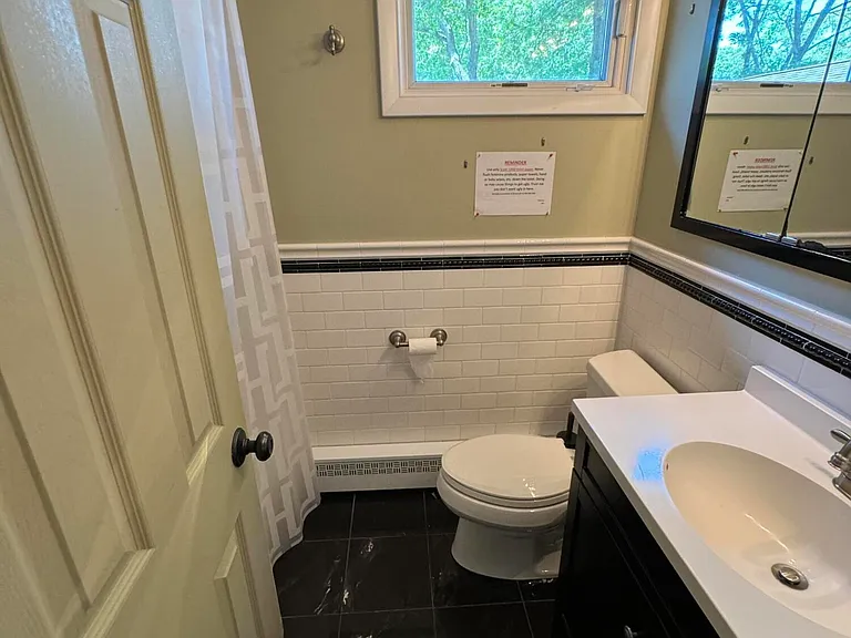 282 Lawrence Ave — Photo 12